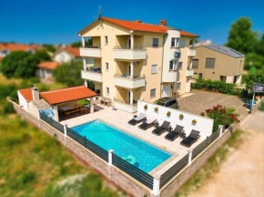 Villa Vita apartments & studios with common pool